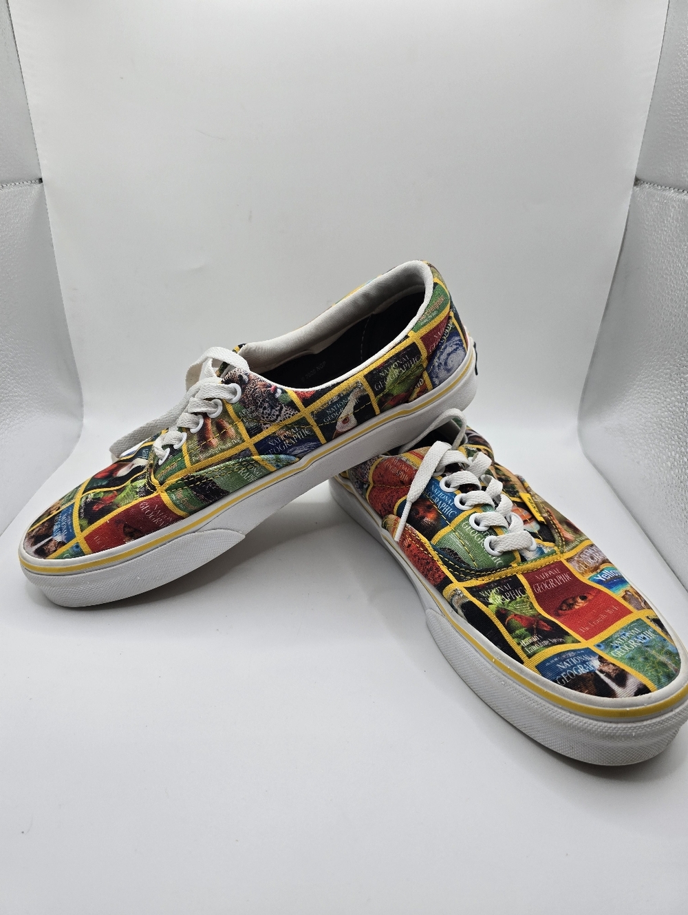 Vans + National Geographic Colab Lace Up Sneakers. Ladies 9. Mens 7.5 - Picture 12 of 12